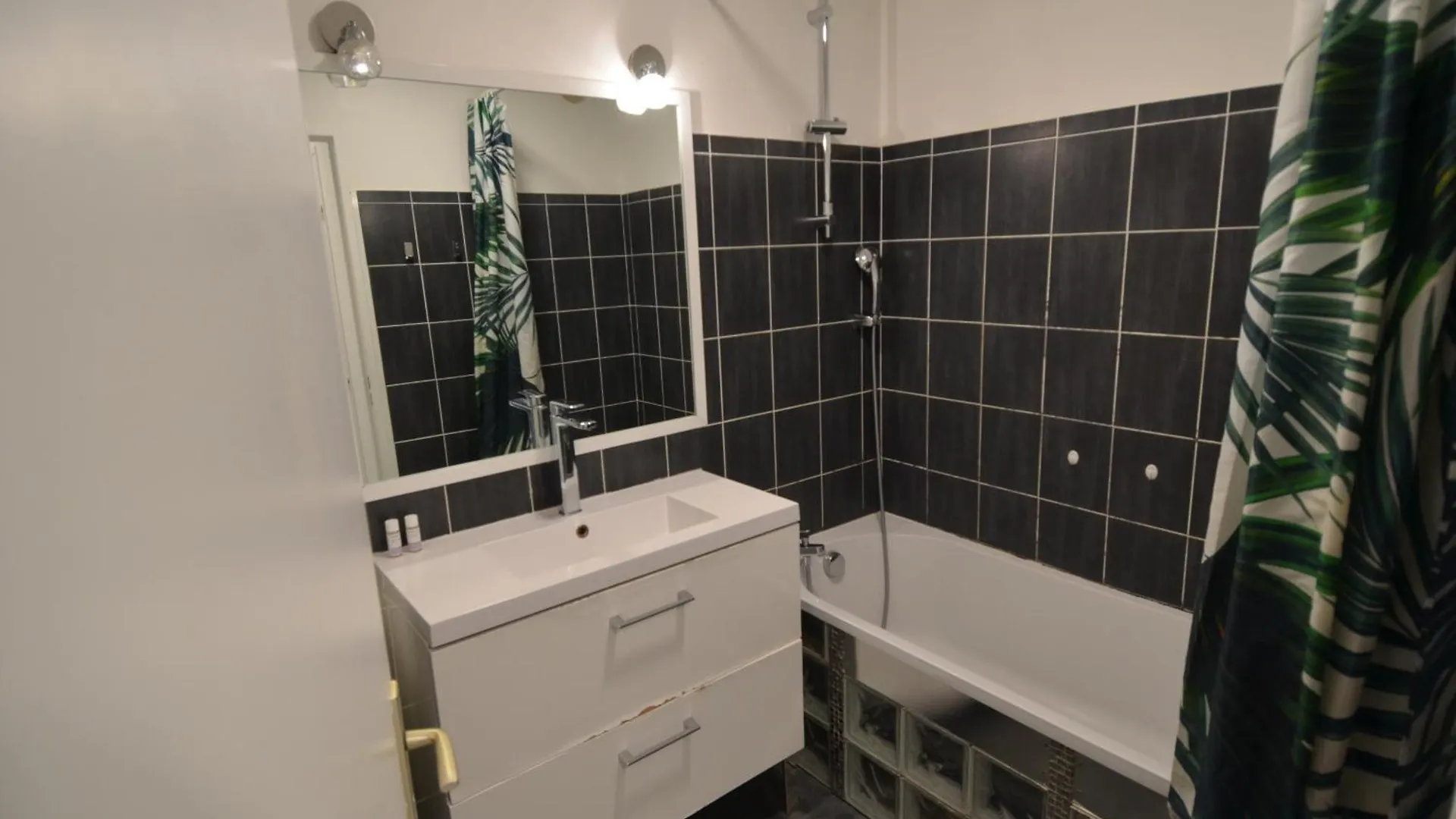 Plein Ciel - Appartement 5 Personnes Avec Piscine Sur La Corniche Fleurie A ניס צרפת